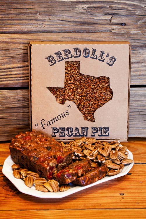 CLASSIC PECAN PIE AND FRUITCAKE GIFT COMBINATION